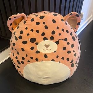 Nyo cheetah squishmallow
